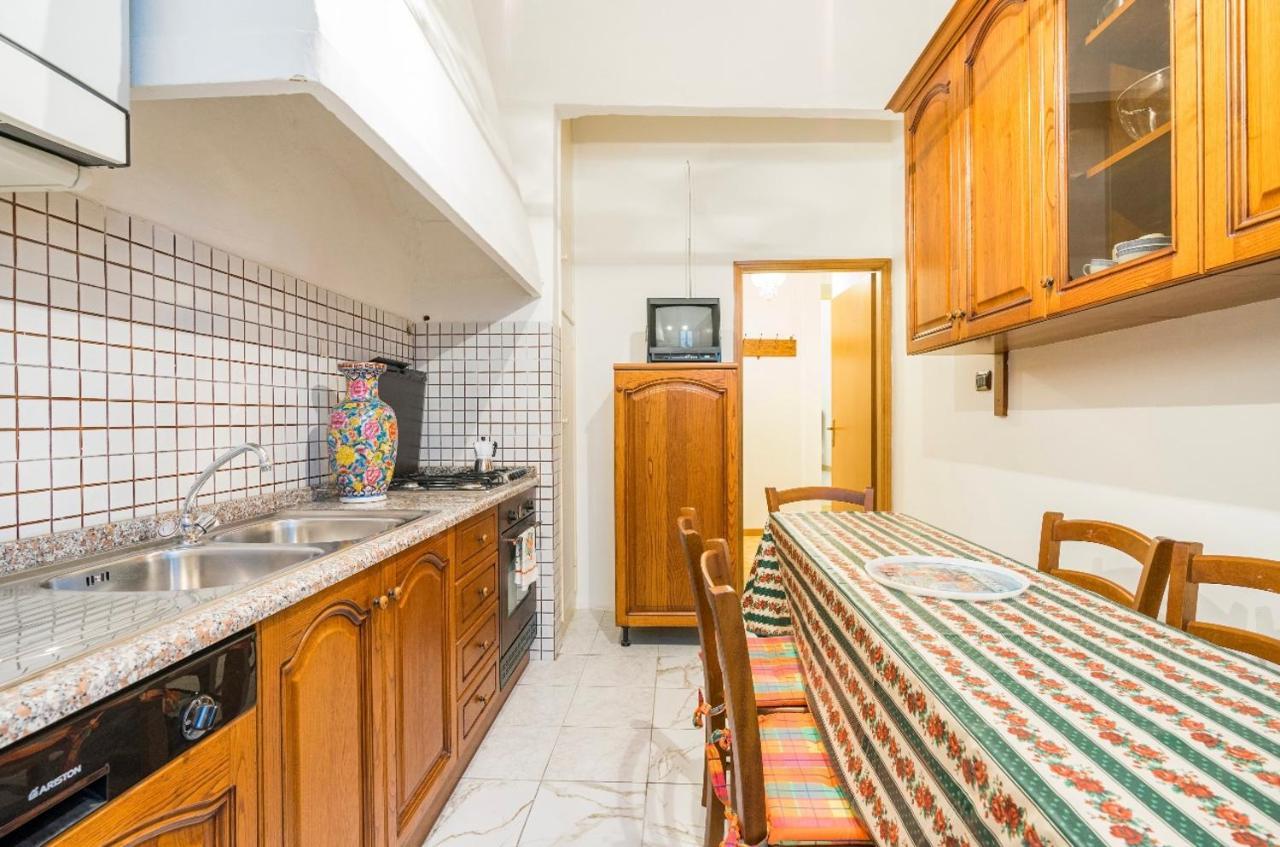 Central And Spacious Apartment Флоренция Екстериор снимка