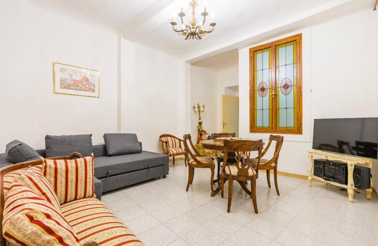 Central And Spacious Apartment Флоренция Екстериор снимка