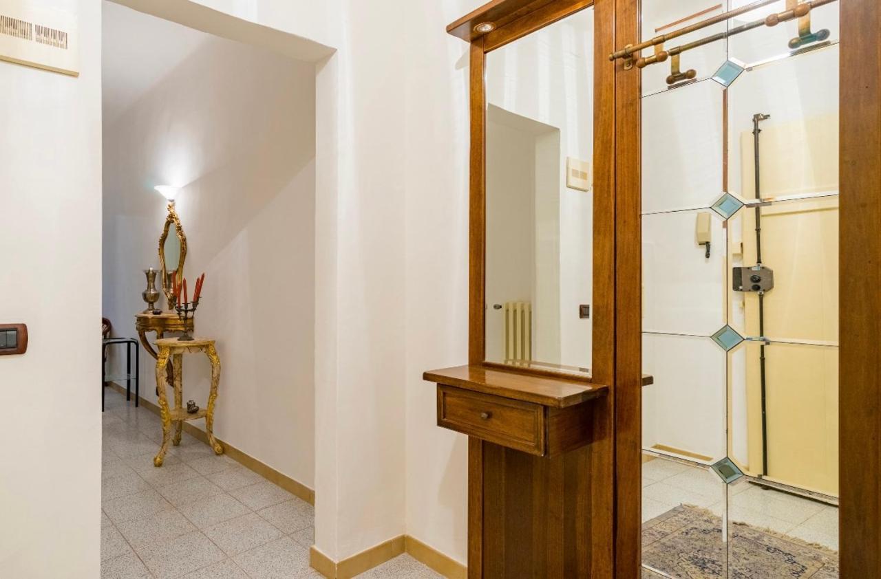 Central And Spacious Apartment Флоренция Екстериор снимка