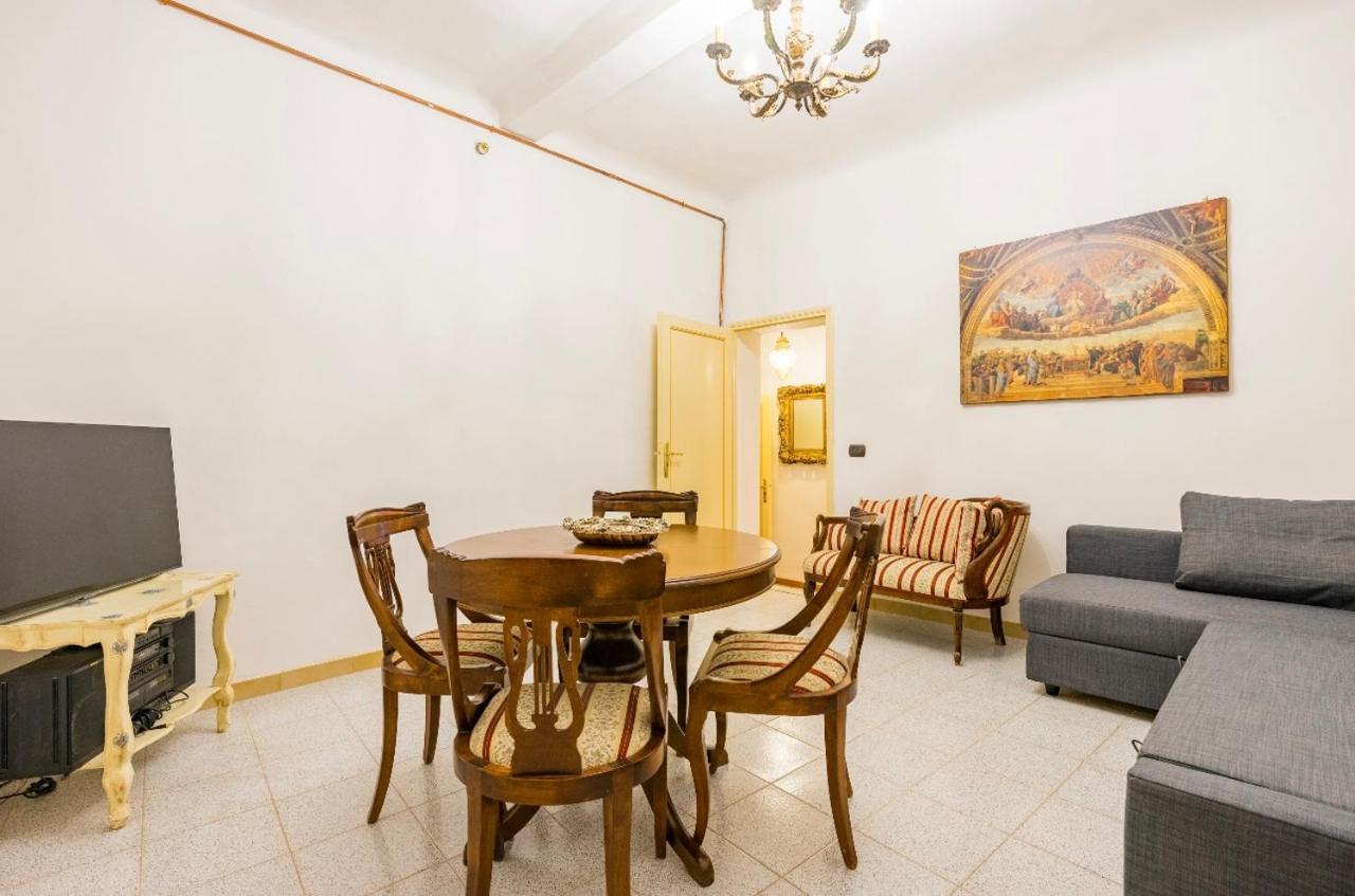 Central And Spacious Apartment Флоренция Екстериор снимка